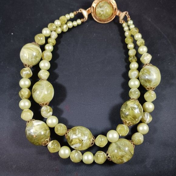 Vintage Y2K Green Lucite Gold Tone Chunky Statement Choker Necklace - Picture 2 of 11